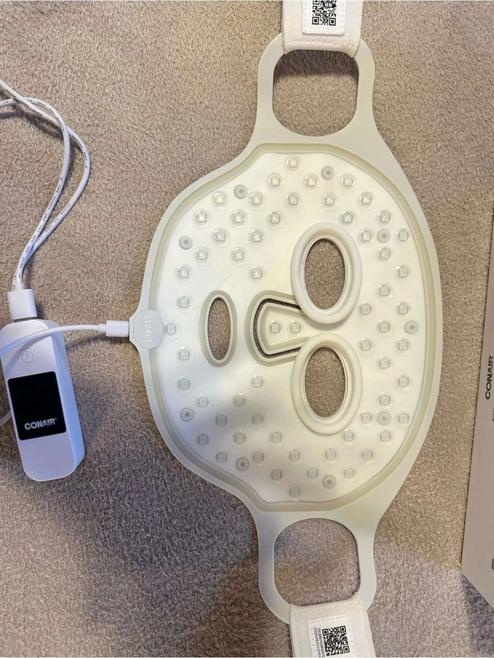 Conair White LED Facial Mask with Remote Control